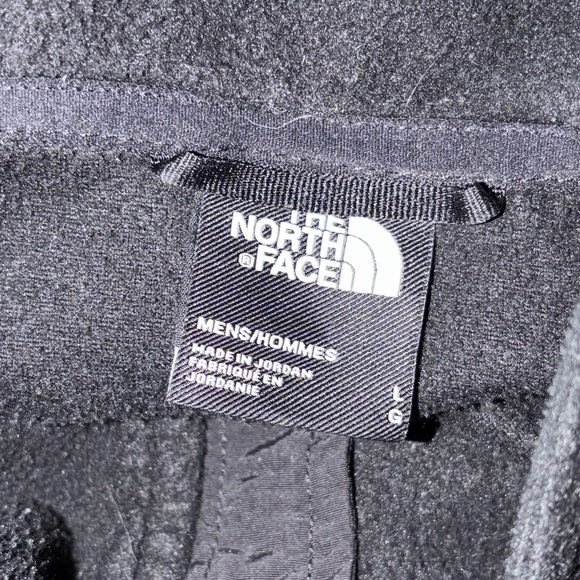 The North Face Black Fleece Jacket - Picture 2 of 2